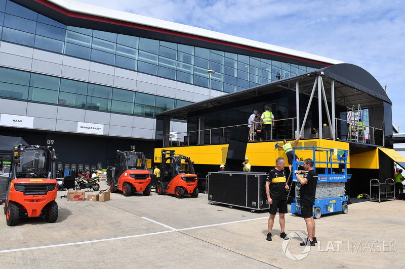 Costruzioni nel paddock