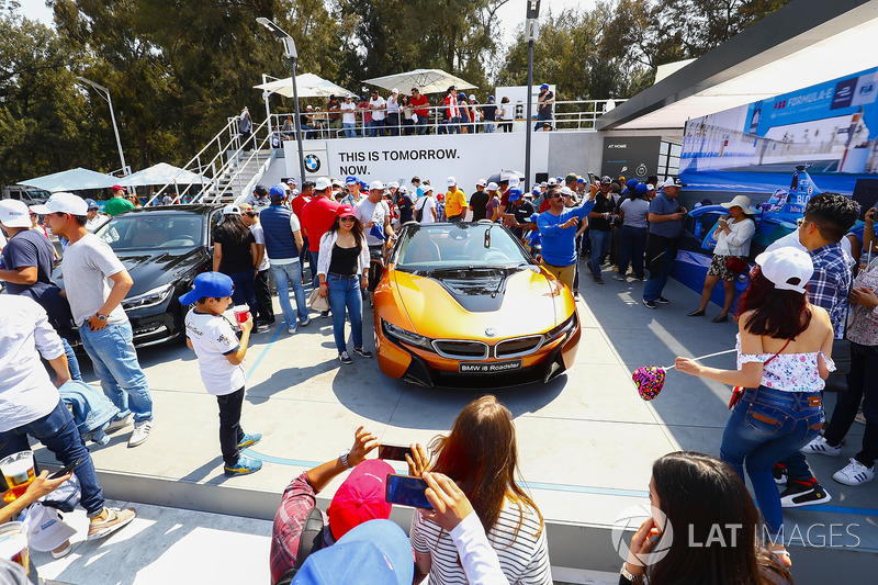 BMW i8 in the eVillage