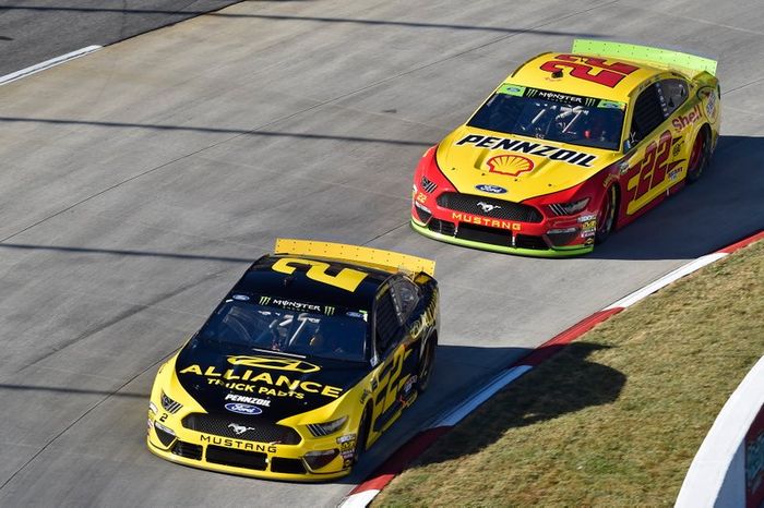 Brad Keselowski, Team Penske, Ford Mustang Alliance Truck Parts, Joey Logano, Team Penske, Ford Mustang Shell Pennzoil