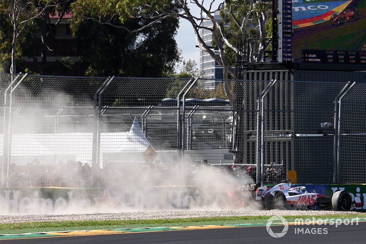 Kevin Magnussen, Haas VF-22, in the gravel