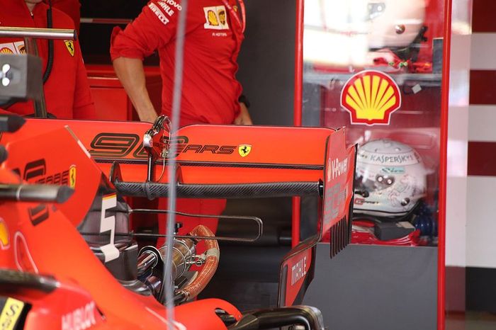 Detalle del alerón trasero de Sebastian Vettel, Ferrari SF9