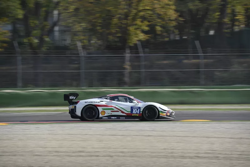 #104 Andreas Konig, Scuderia GT 