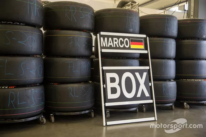 Tires with Marco Wittmann, BMW Team RMG pit board