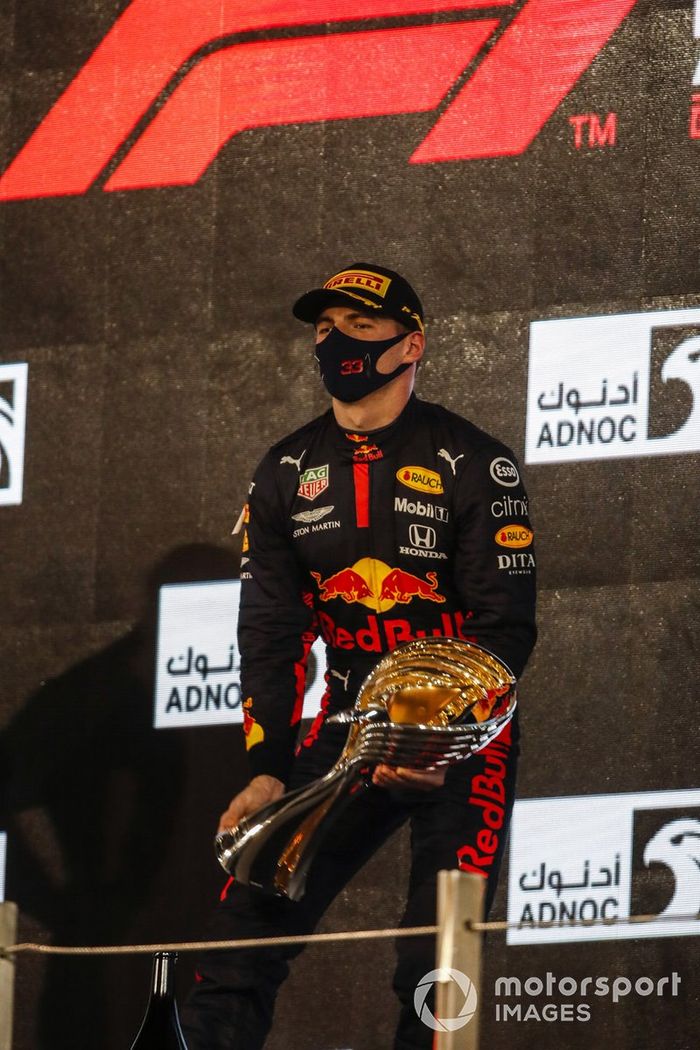 Podio: ganador de la carrera Max Verstappen, Red Bull Racing