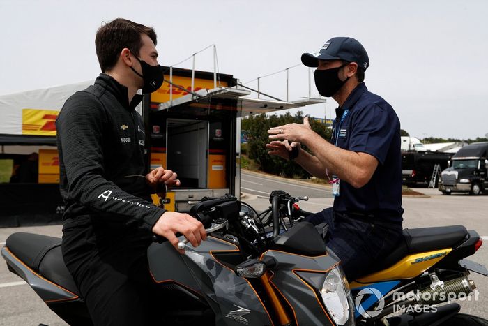 Patricio O'Ward, Arrow McLaren SP Chevrolet, Jimmie Johnson, Chip Ganassi Racing Honda