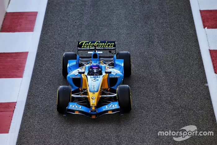 Fernando Alonso, Renault R25