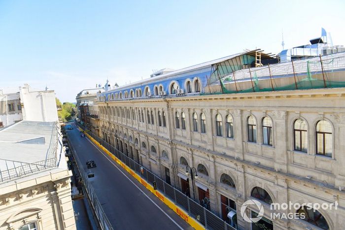 Romain Grosjean, Haas F1 Team VF-19, Lance Stroll, Racing Point RP19