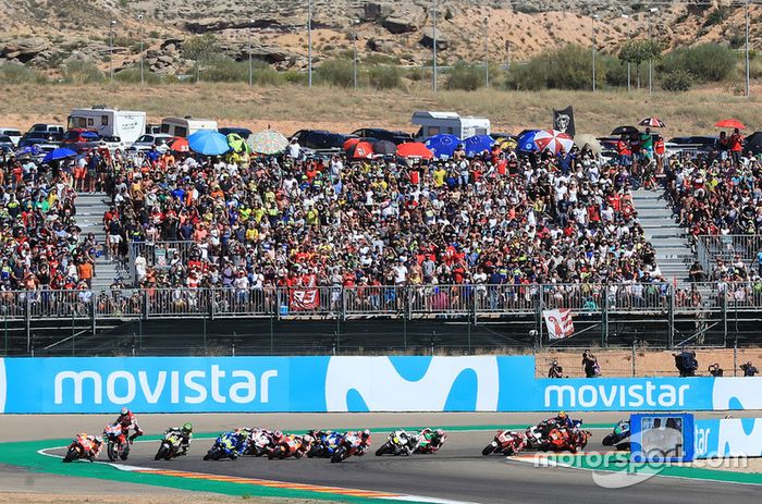 Jorge Lorenzo, Ducati Team se cae al inicio de la carrera