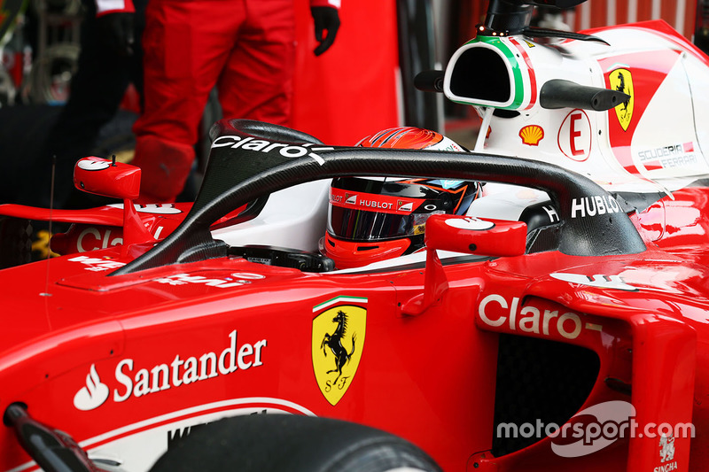 Kimi Raikkonen, Ferrari SF16-H running the halo cockpit cover