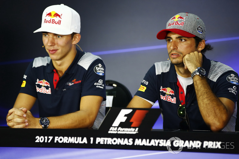 Carlos Sainz Jr., Scuderia Toro Rosso, Pierre Gasly, Scuderia Toro Rosso, in The FIA press conference