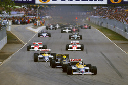 Найджел Менселл, Williams FW11 Honda лідирує на колі розігріву