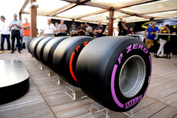 Pirelli-Breitreifen für die Formel-1-Saison 2017