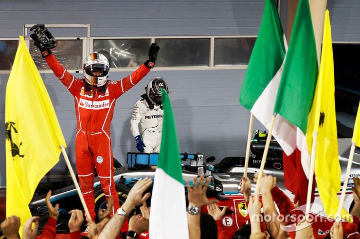 Ganador de la carrera Sebastian Vettel, Ferrari SF70H