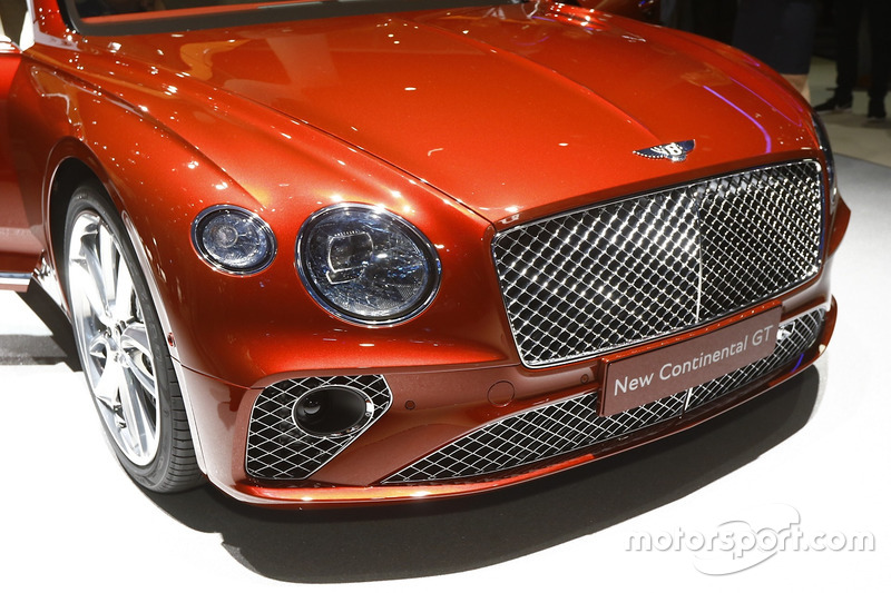 Bentley Continental GT 2019 року