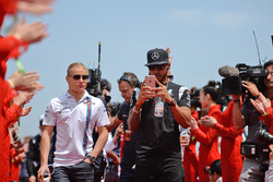 Lewis Hamilton, Mercedes AMG F1 Team and Valtteri Bottas, Williams on the drivers parade