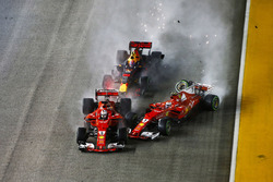 Кімі Райкконен, Ferrari SF70H, Макс Ферстаппен, Red Bull Racing RB13, Себастьян Феттель, Ferrari SF7