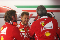 Sebastian Vettel, Ferrari, Maurizio Arrivabene, directeur de Ferrari