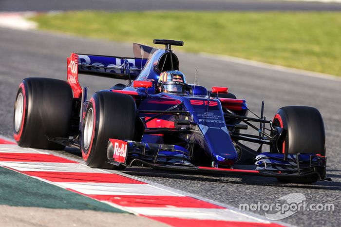 Carlos Sainz, Scuderia Toro Rosso STR12