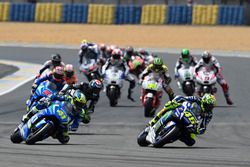 Valentino Rossi, Yamaha Factory Racing, Aleix Espargaro, Team Suzuki MotoGP