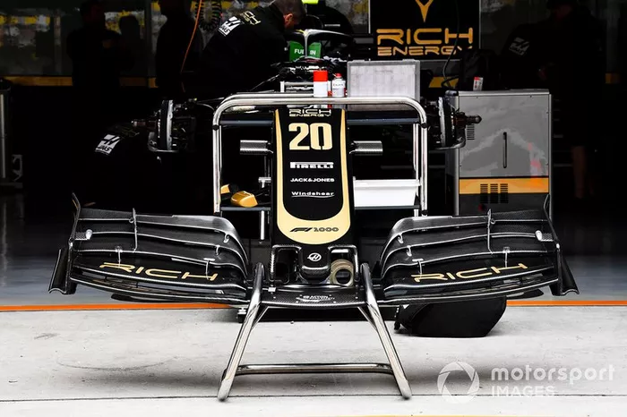 Detalle delantero del Haas F1 Team VF-19