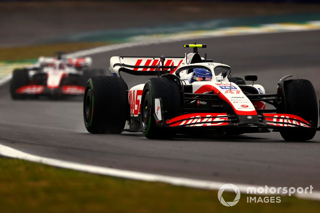 Mick Schumacher, Haas VF-22, Kevin Magnussen, Haas VF-22