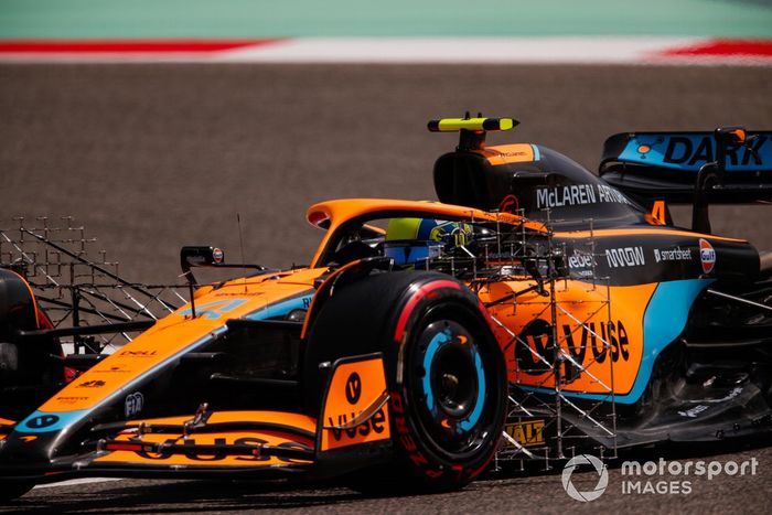 Lando Norris, McLaren MCL36, con parrillas aerodinámicas