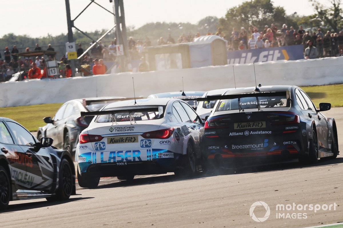 Ashley Sutton, Laser Tools Racing Infiniti Q50 and Colin Turkington, Team BMW BMW 330i M Sport