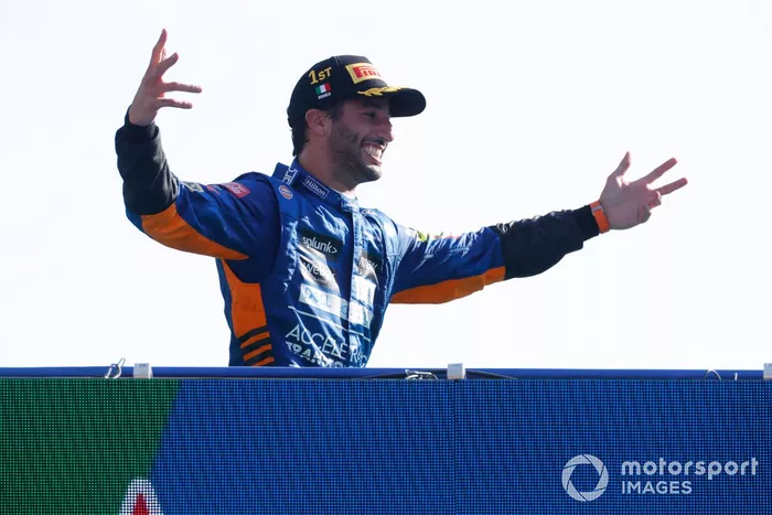 Podio: ganador Daniel Ricciardo, McLaren