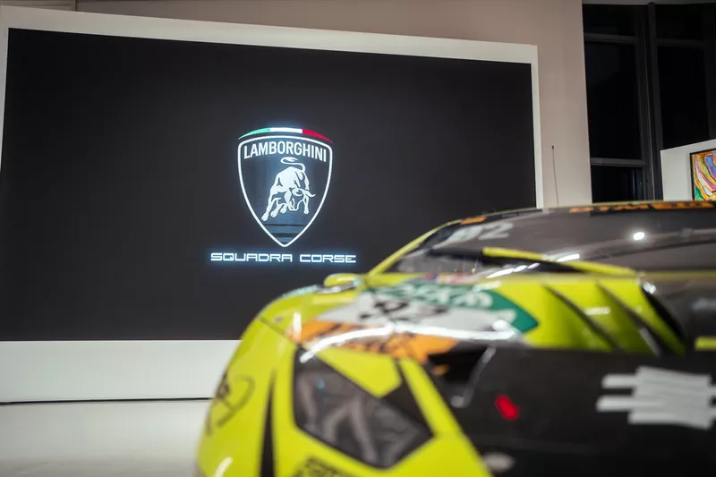 La consegna della Huracan di Mirko Bortolotti al Museo Lamborghini
