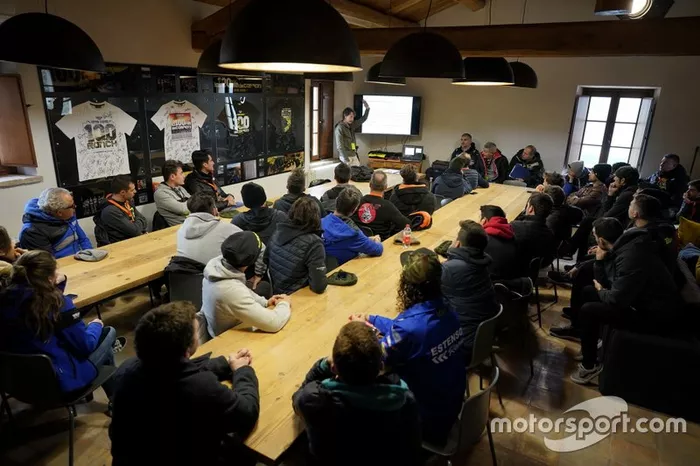 Riders briefing