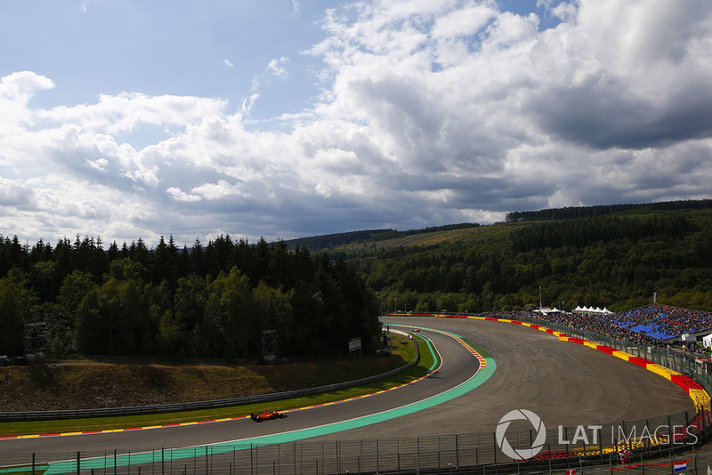 Stoffel Vandoorne, McLaren MCL33, at Pouhon