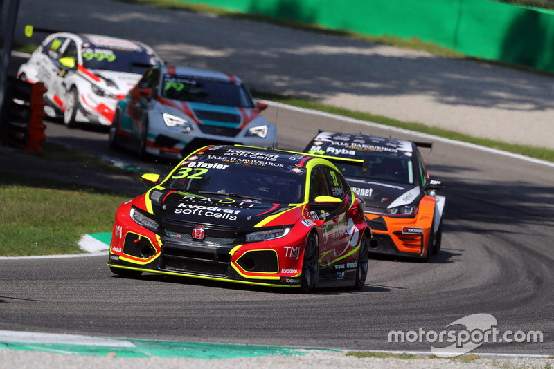 Oliver Taylor, Pyro Motorsport Honda Civic Type R