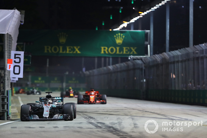 Lewis Hamilton, Mercedes AMG F1 W09 EQ Power+
