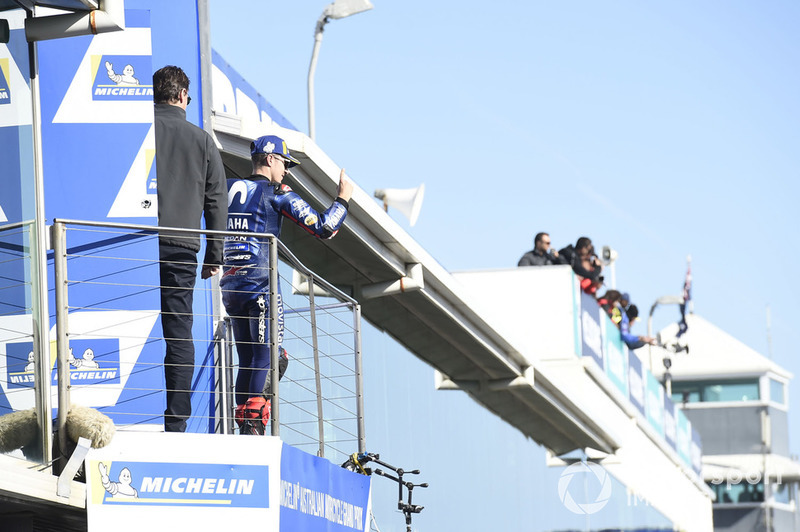 Подіум: переможець гонки Маверік Віньялес, Yamaha Factory Racing