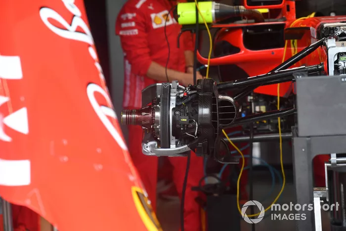 Ferrari SF71H front brake and wheel hub 
