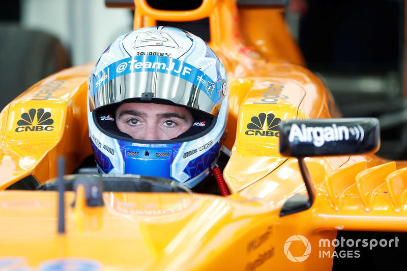 Jimmie Johnson testet den McLaren MP4-28