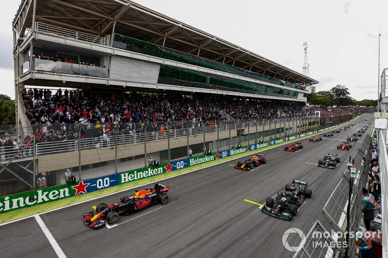 Max Verstappen, Red Bull Racing RB16B, Valtteri Bottas, Mercedes W12, Sergio Perez, Red Bull Racing RB16B