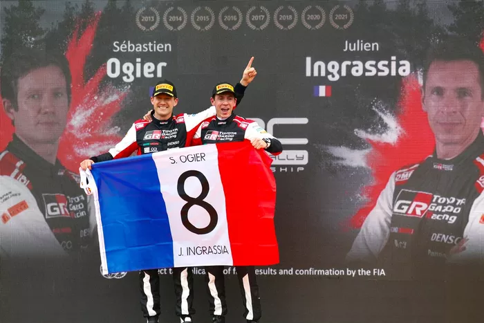Campeones Sébastien Ogier, Julien Ingrassia, Toyota Gazoo Racing WRT Toyota Yaris WRC