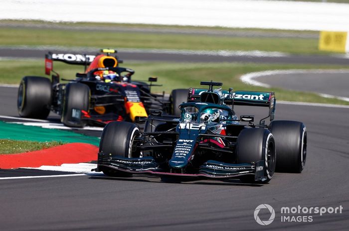 Lance Stroll, Aston Martin AMR21, Sergio Pérez, Red Bull Racing RB16B