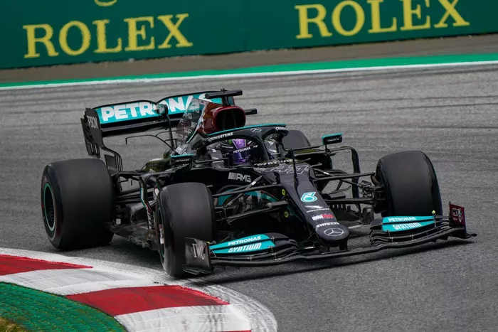 Lewis Hamilton, Mercedes W12