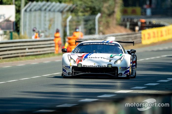#63 Weathertech Racing - Ferrari 488 GTE EVO: Cooper MacNeil, Toni Vilander, Jeffrey Segal