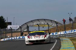 #70 MR Racing Ferrari 488 GTE: Motoaki Ishikawa, Olivier Beretta, Eddie Cheever III