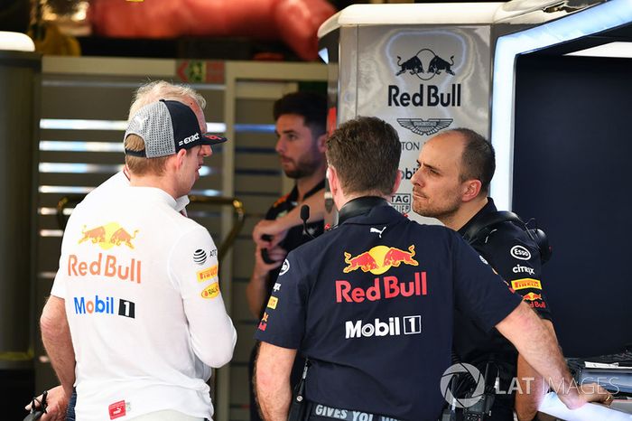Max Verstappen, Red Bull Racing, Dr Helmut Marko, Red Bull Motorsport, Christian Horner, Red Bull Racing Team Principal y Gianpiero Lambiase, ingeniero de carrera de Red Bull Racing