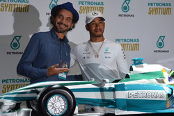 Kobra e Lewis Hamilton