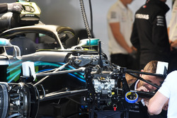 Mercedes-AMG F1 W09 ön süspansiyon detayı
