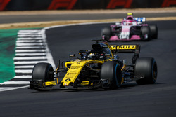 Nico Hulkenberg, Renault Sport F1 Team R.S. 18, Esteban Ocon, Force India VJM11