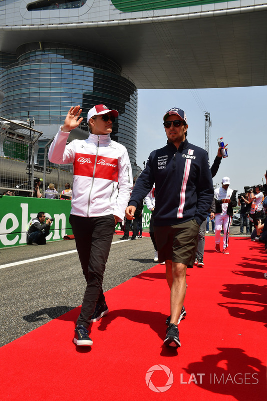 Marcus Ericsson, Sauber e Sergio Perez, Force India nella drivers parade