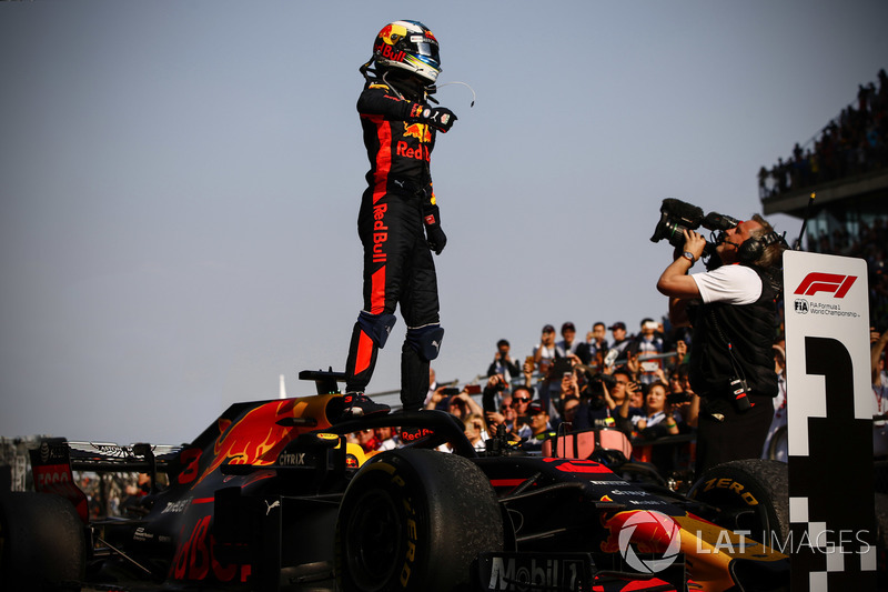 Le vainqueur Daniel Ricciardo, Red Bull Racing