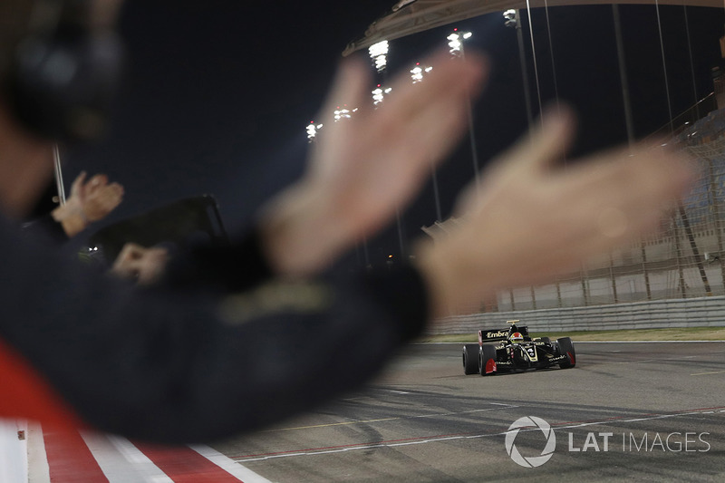 2017 champion Pietro Fittipaldi, Lotus takes the checkered flag