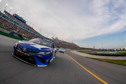 Martin Truex Jr., Furniture Row Racing, Toyota Camry Auto-Owners Insurance and Erik Jones, Joe Gibbs Racing, Toyota Camry Freightliner